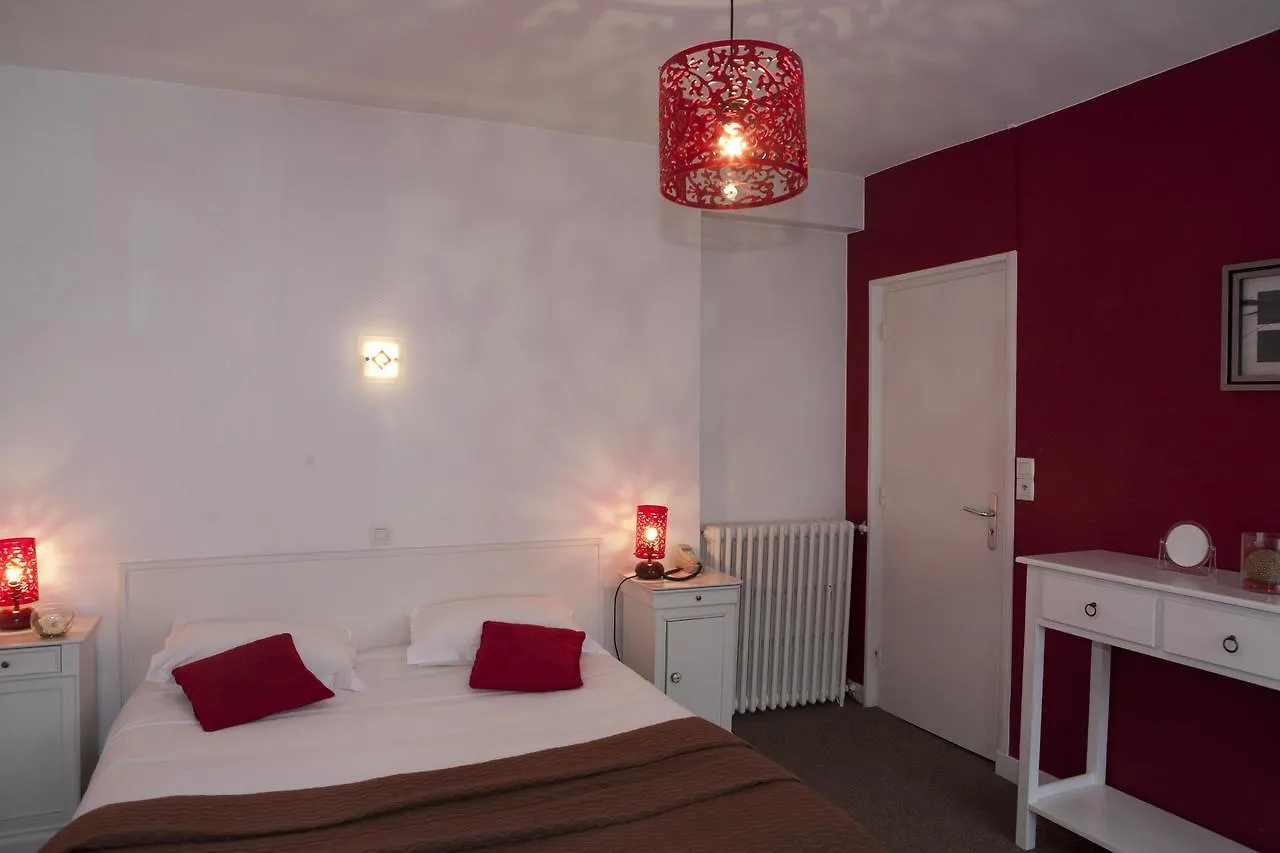 Logis Hotel Le Chrismas Châteaulin